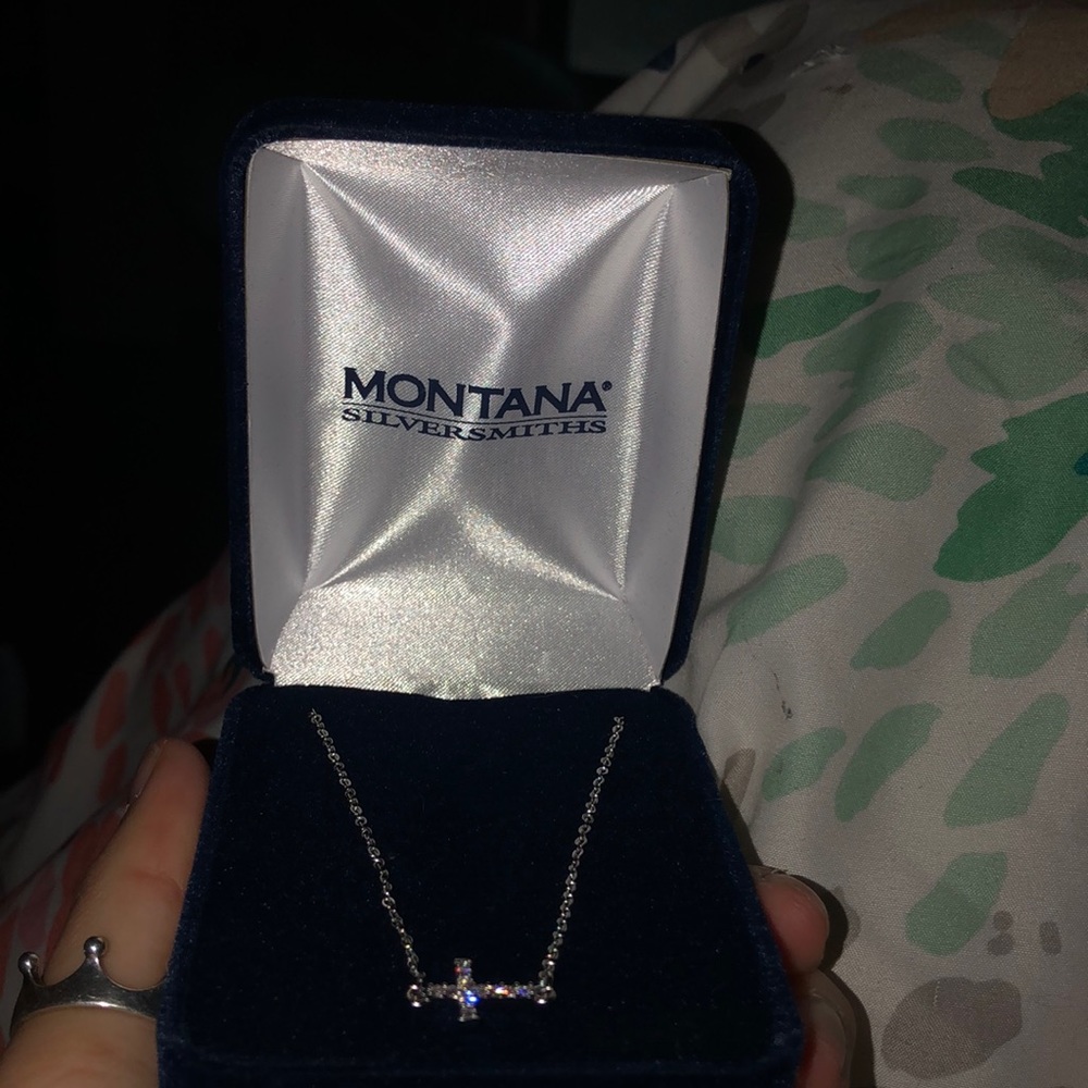 montana silver smiths cross necklace